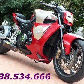 Suzuki B-King biến hình Iron Man độc nhất Việt Nam