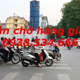 Tranh cãi buộc xe máy bật đèn ban ngày