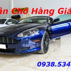 Bộ đôi hàng hiếm Aston Martin khoe dáng tại Việt Nam