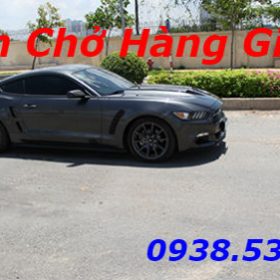 Ford Mustang độ cửa cắt kéo của dân chơi Sài Gòn