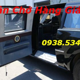 Xe chống đạn mới của Tổng thống Mỹ lộ diện